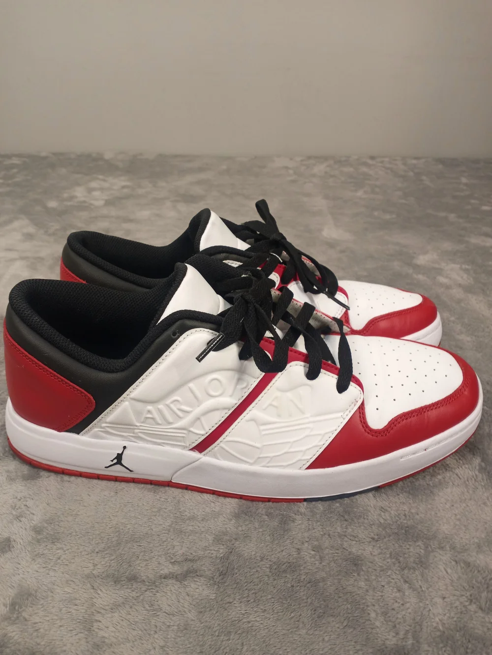 Jordan Men's Low Top Sneakers in White/Red/Black Size 11